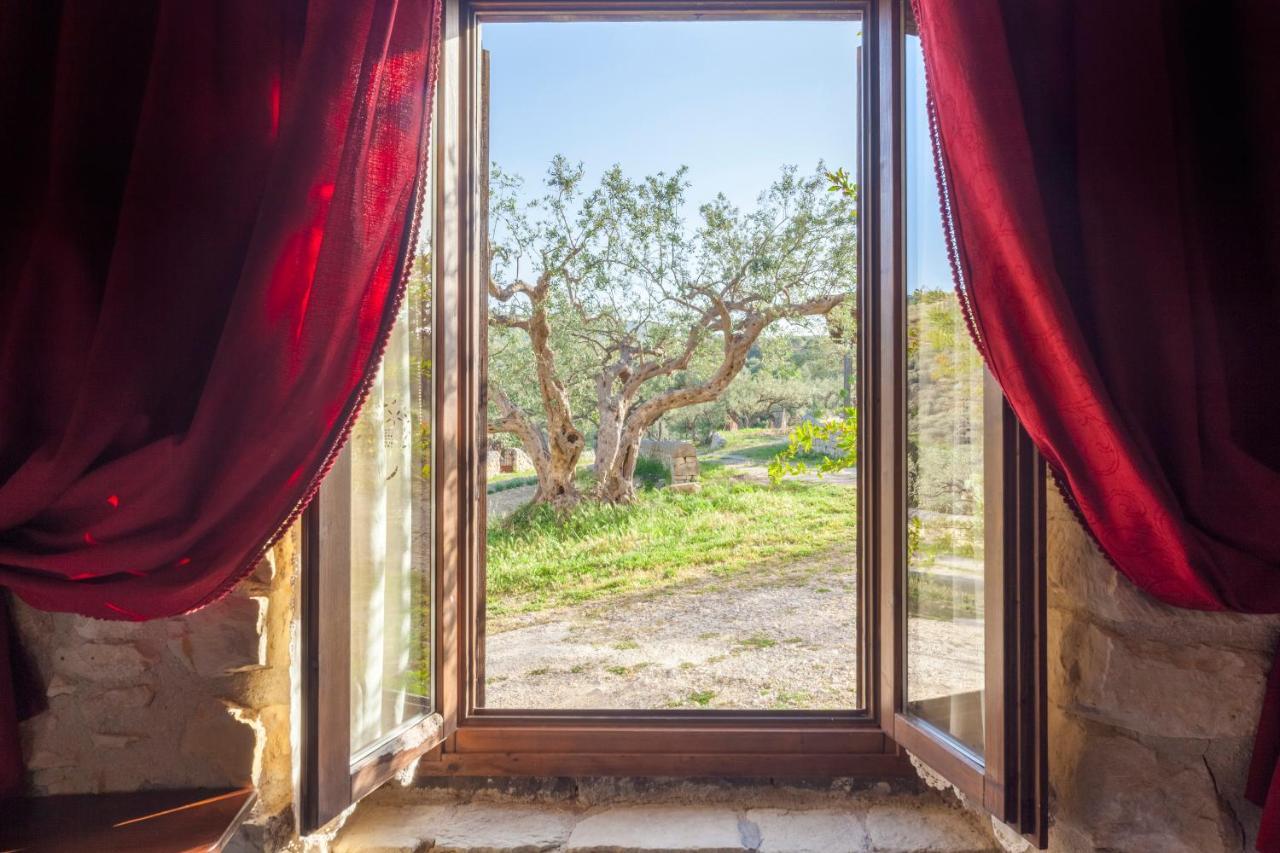 Masseria Fortificata Lo Zafferaneto Buccheri Eksteriør bilde