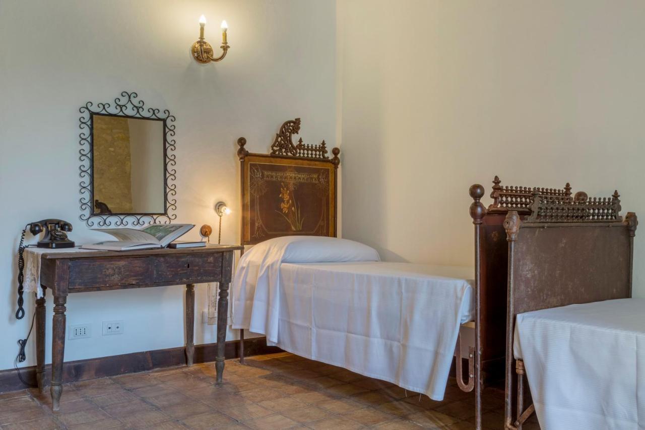 Masseria Fortificata Lo Zafferaneto Buccheri Eksteriør bilde
