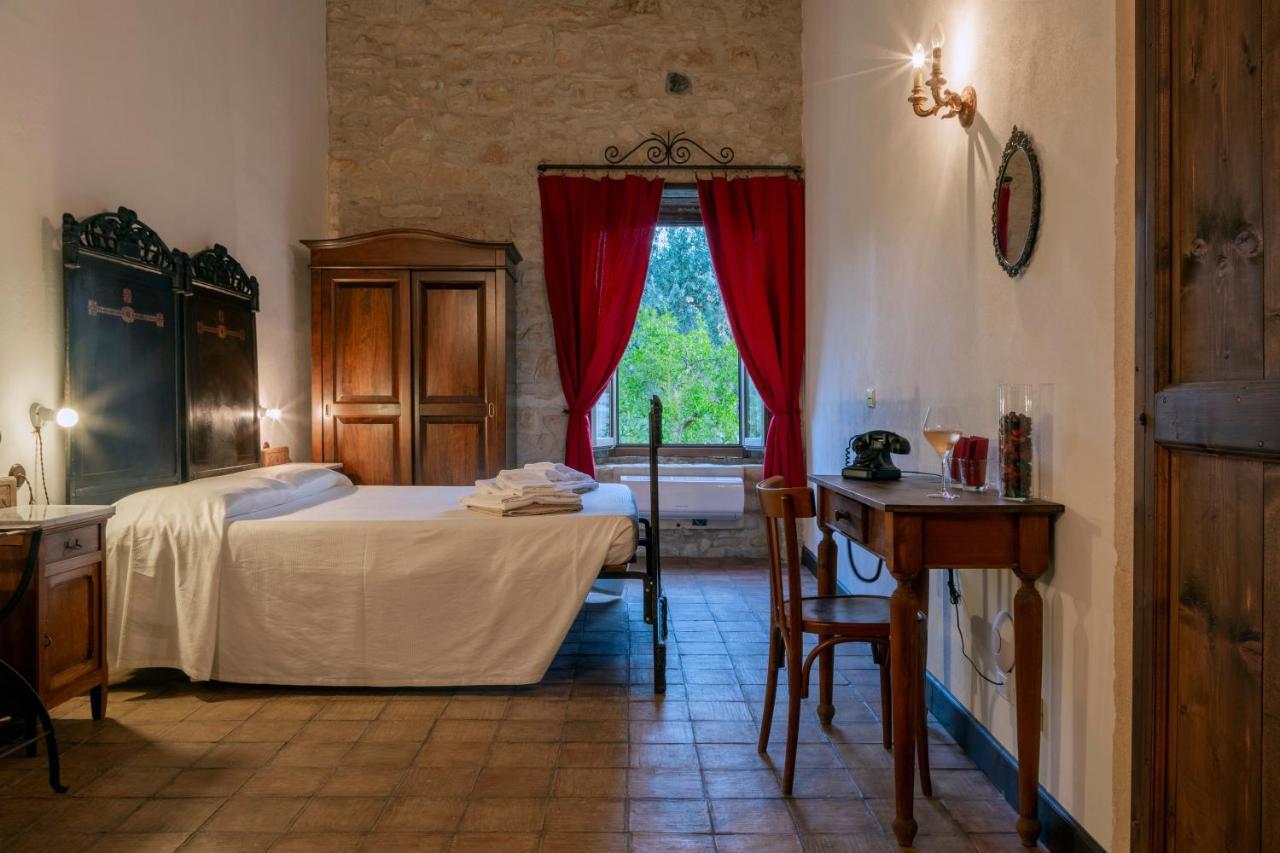 Masseria Fortificata Lo Zafferaneto Buccheri Eksteriør bilde